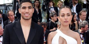 Mart'ta hakkında tecavüz soruşturması açılan PSG'nin yıldızı Achraf Hakimi, boşanmak isteyen eşi Hiba Abouk'la, mal varlığını paylaşmamak için tüm mal varlığını annesinin üzerine yaptı.